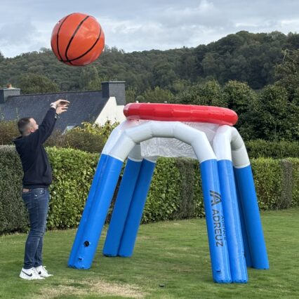 Panier de basket gonflable